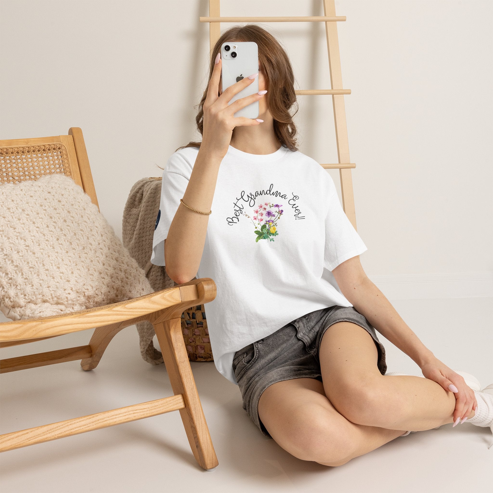 'Best Grandma Ever' Floral T-Shirt — Gift Tee for Grandma, Mother's Day & Birthday